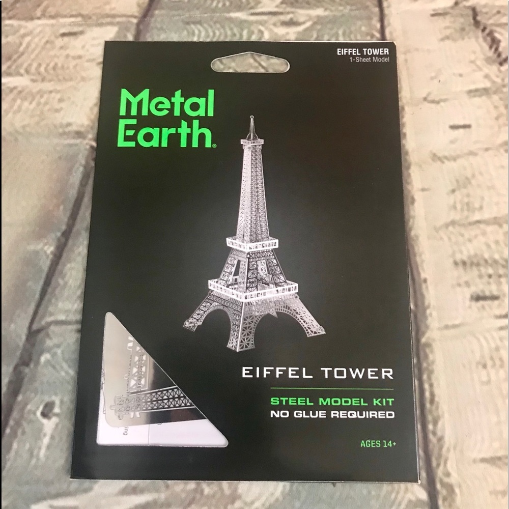 Metal Earth Eiffel Tower Steel Model Kit